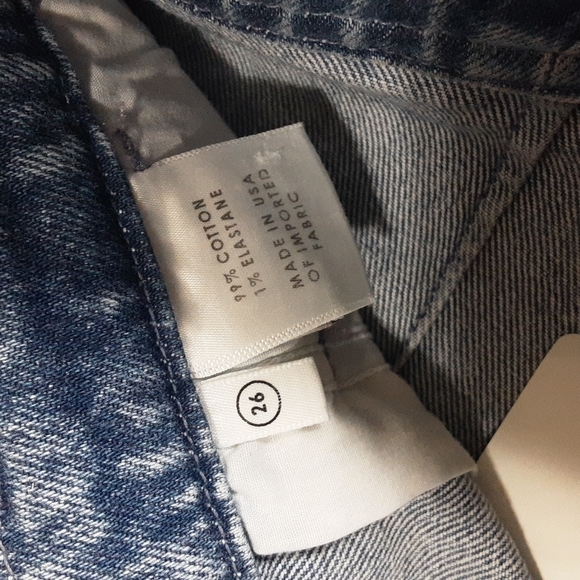 GRLFRND  Brynn  women short in size 26 - Picture 9 of 12